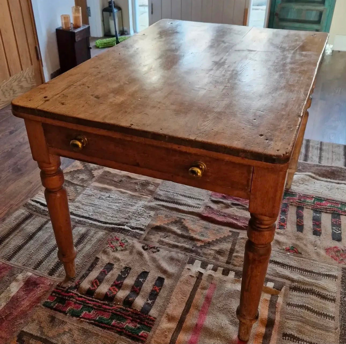 Pine Table