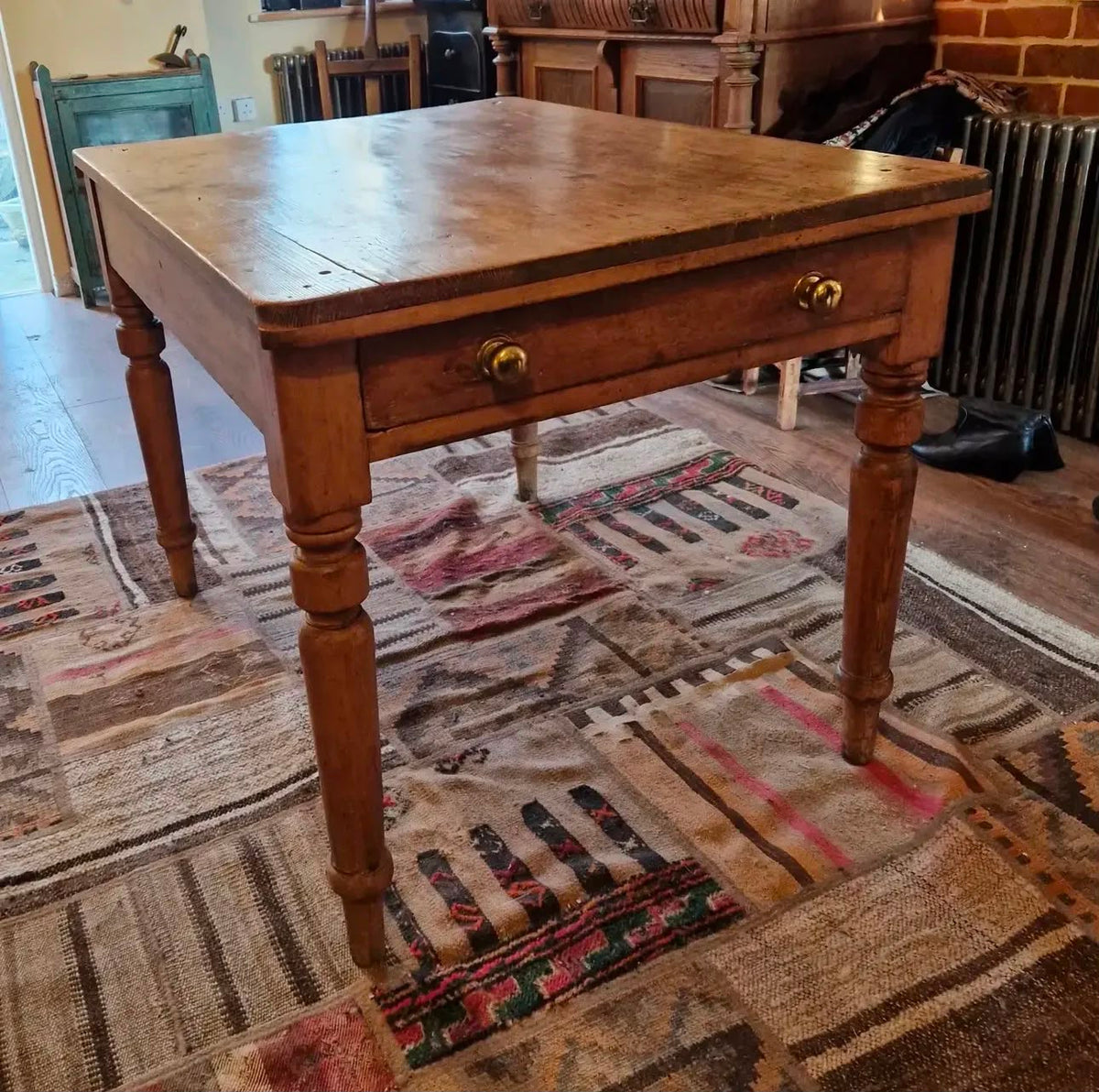 Pine Table